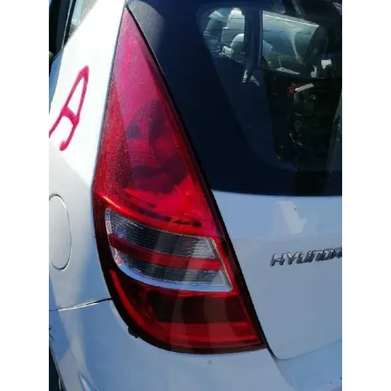 HYUNDAI I30 '2011 1.6 CRDI CAT BLANCO