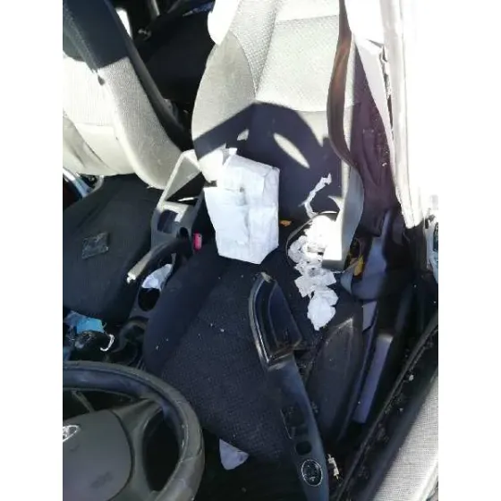 HYUNDAI I30 '2011 1.6 CRDI CAT BLANCO