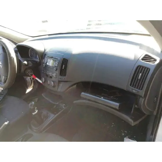 HYUNDAI I30 '2011 1.6 CRDI CAT BLANCO