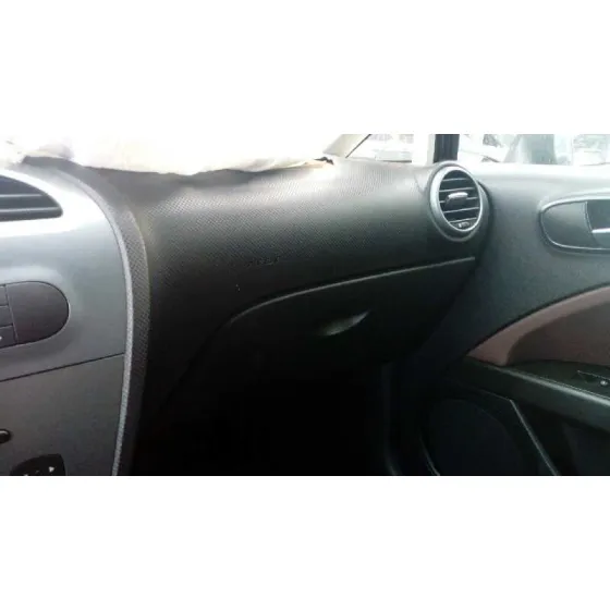SEAT LEON (1P1) '2007 FR NEGRO