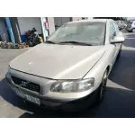 VOLVO S60 BERLINA VOLVO S60 BERLINA '2001 2.4 T / 2.5 T DORADO 2001