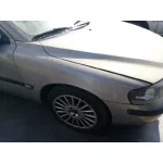 VOLVO S60 BERLINA VOLVO S60 BERLINA '2001 2.4 T / 2.5 T DORADO 2001