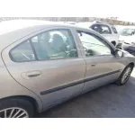 VOLVO S60 BERLINA VOLVO S60 BERLINA '2001 2.4 T / 2.5 T DORADO 2001
