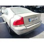VOLVO S60 BERLINA VOLVO S60 BERLINA '2001 2.4 T / 2.5 T DORADO 2001