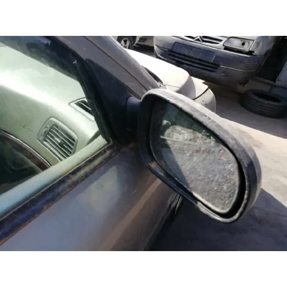 VOLVO S60 BERLINA '2001 2.4 T / 2.5 T DORADO