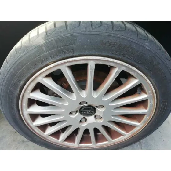 VOLVO S60 BERLINA '2001 2.4 T / 2.5 T DORADO
