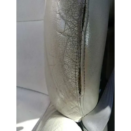 VOLVO S60 BERLINA '2001 2.4 T / 2.5 T DORADO