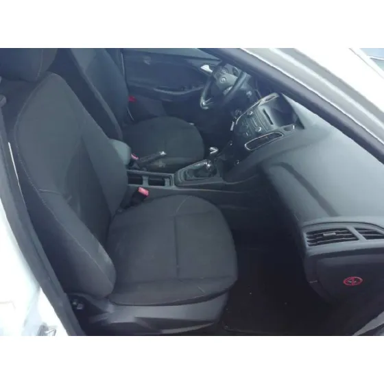FORD FOCUS LIM. '2015 BUSINESS BLANCO