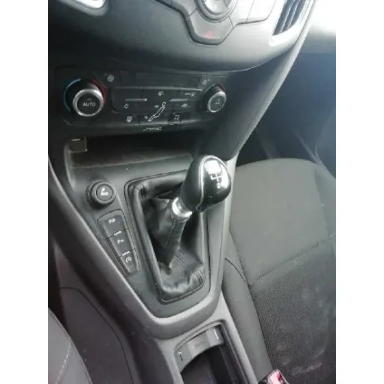 FORD FOCUS LIM. '2015 BUSINESS BLANCO