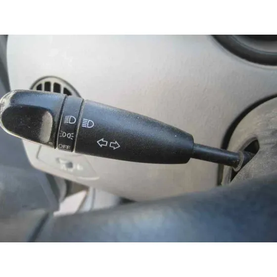 DAEWOO KALOS '2004 1.4 SE GRIS