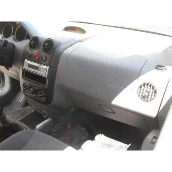 DAEWOO KALOS '2004 1.4 SE GRIS