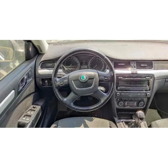 SKODA SUPERB COMBI (3T5) '2010 2.0 TDI DPF GRIS