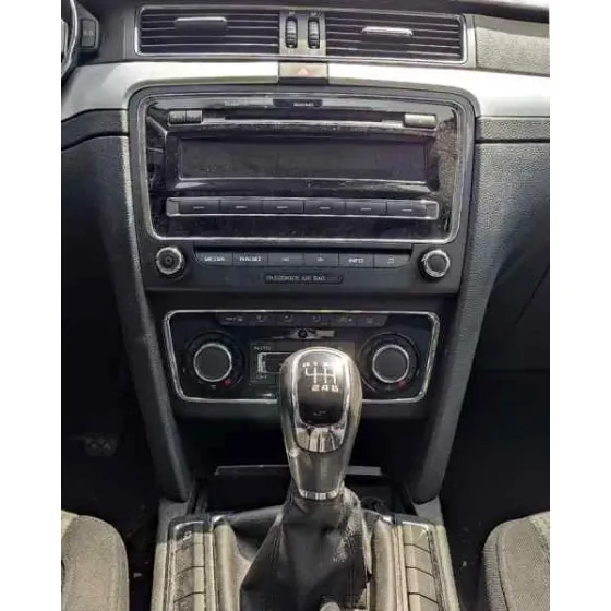 SKODA SUPERB COMBI (3T5) '2010 2.0 TDI DPF GRIS