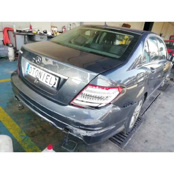 MERCEDES CLASE C (W204) BERLINA '2013 C 220 CDI BLUEEFFICIENCY (204.002) GRIS