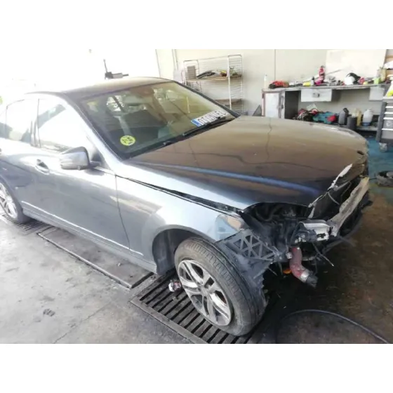 MERCEDES CLASE C (W204) BERLINA '2013 C 220 CDI BLUEEFFICIENCY (204.002) GRIS