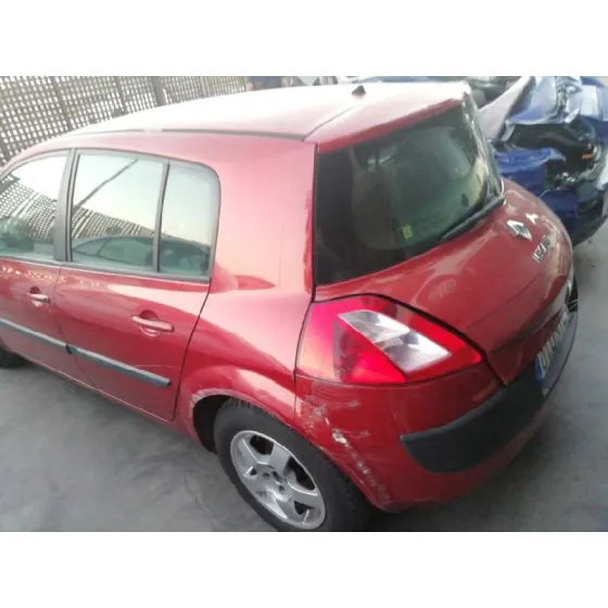 RENAULT MEGANE II BERLINA 5P '2005 AUTHENTIQUE BURDEOS