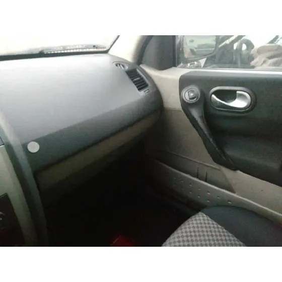 RENAULT MEGANE II BERLINA 5P '2005 AUTHENTIQUE BURDEOS