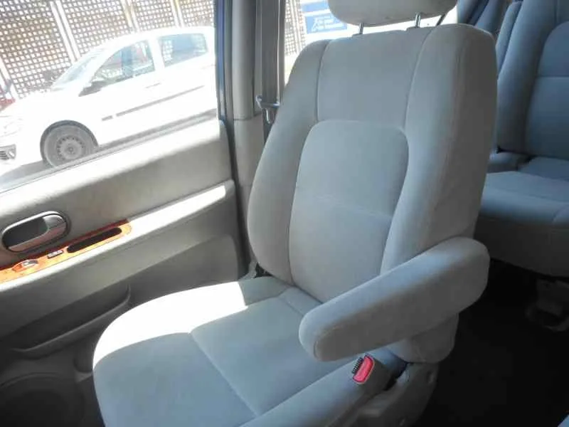 KIA CARNIVAL II '2004 2.9 CDRI EX AZUL