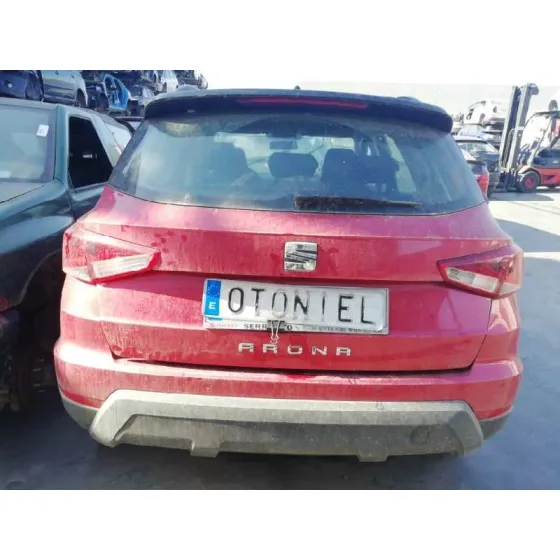 SEAT ARONA '2018 REFERENCE ROJO