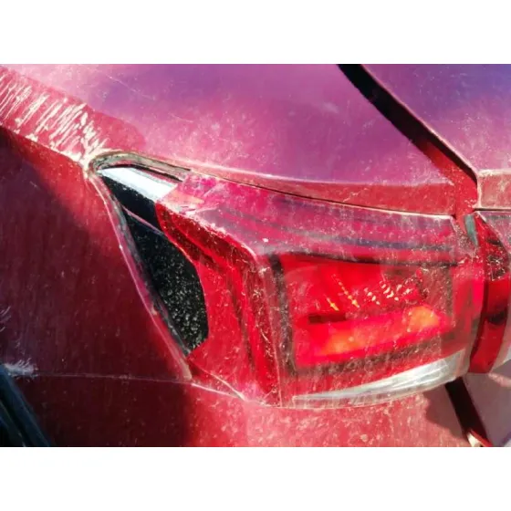 SEAT ARONA '2018 REFERENCE ROJO