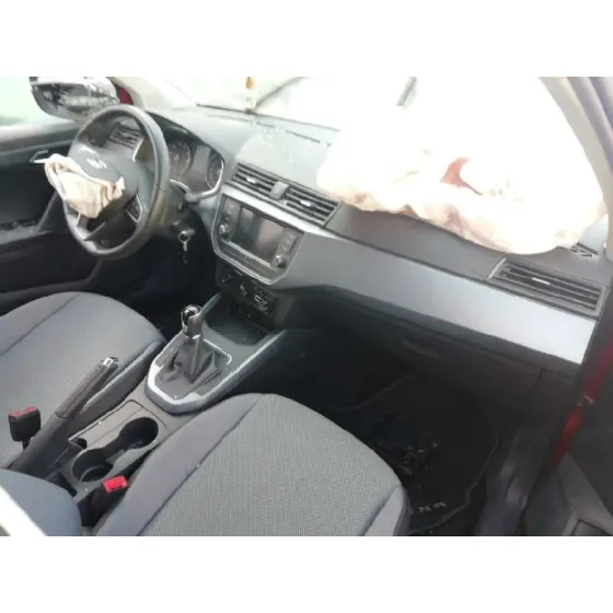 SEAT ARONA '2018 REFERENCE ROJO