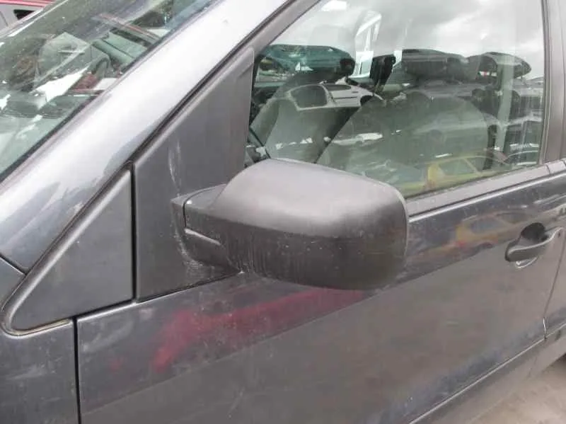FORD FUSION (CBK) FORD FUSION (CBK) '2003 AMBIENTE NEGRO/GRIS 2002