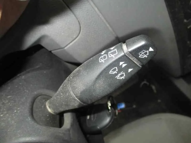 FORD FUSION (CBK) FORD FUSION (CBK) '2003 AMBIENTE NEGRO/GRIS 2002