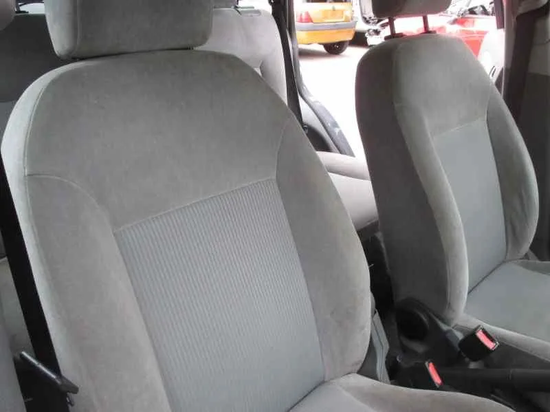 FORD FUSION (CBK) FORD FUSION (CBK) '2003 AMBIENTE NEGRO/GRIS 2002