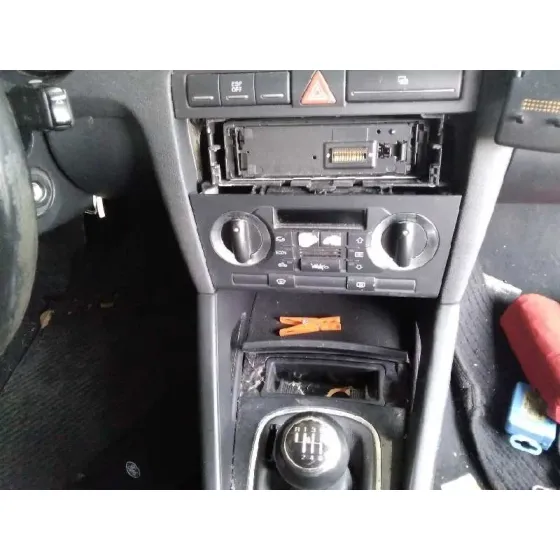 AUDI A3 (8P) '2007 2.0 TDI AMBIENTE GRIS OSCURO