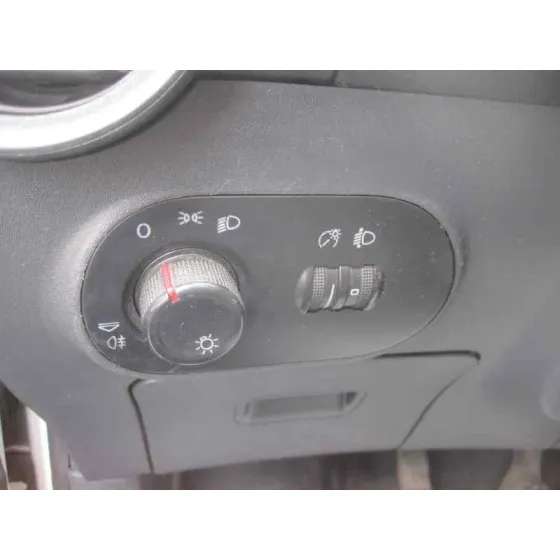 SEAT IBIZA (6L1) '2004 COOL BLANCO