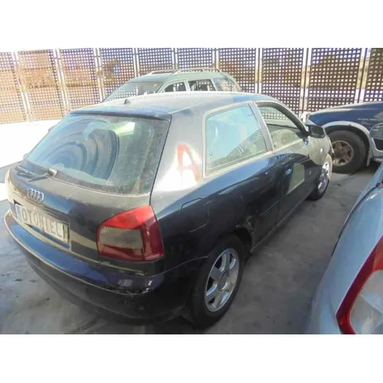 AUDI A3 (8L) '2002 1.9 TDI AMBIENTE NEGRO