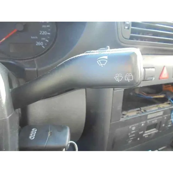 AUDI A3 (8L) '2002 1.9 TDI AMBIENTE NEGRO