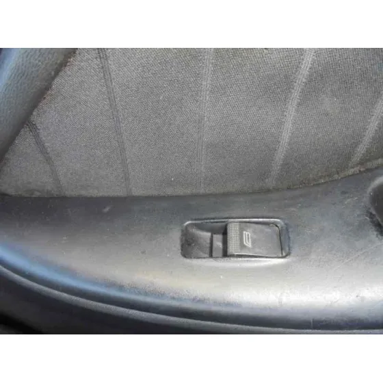 AUDI A3 (8L) '2002 1.9 TDI AMBIENTE NEGRO