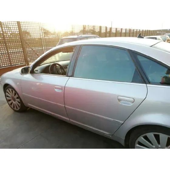 AUDI A6 BERLINA (4B2) '2005 2.5 TDI GRIS