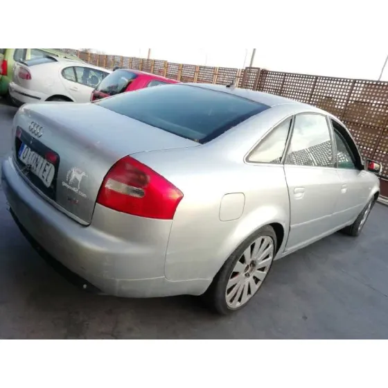 AUDI A6 BERLINA (4B2) '2005 2.5 TDI GRIS