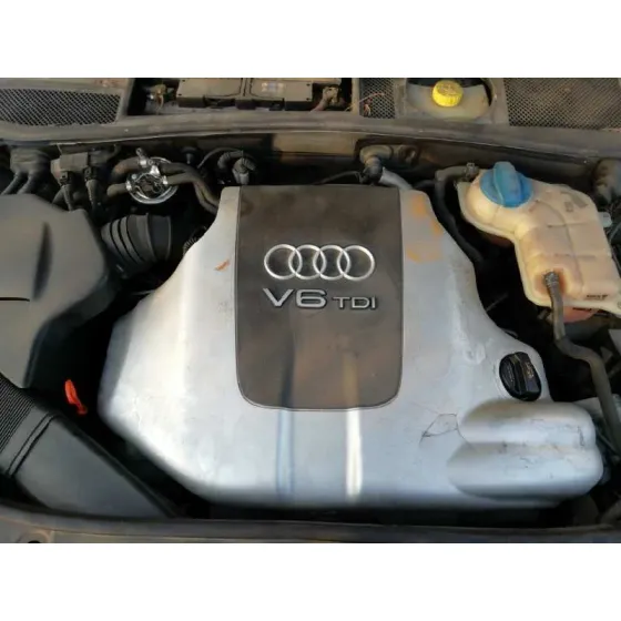 AUDI A6 BERLINA (4B2) '2005 2.5 TDI GRIS