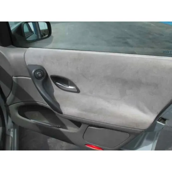 RENAULT LAGUNA II (BG0) '2002 AUTHENTIQUE PLATA