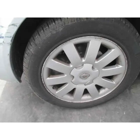RENAULT LAGUNA II (BG0) '2002 AUTHENTIQUE PLATA