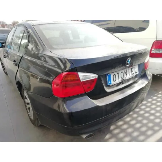 BMW SERIE 3 BERLINA (E90) '2007 318D AZUL