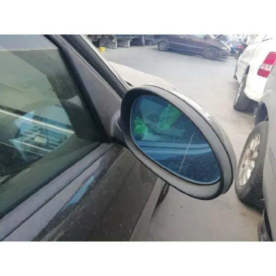BMW SERIE 3 BERLINA (E90) '2007 318D AZUL