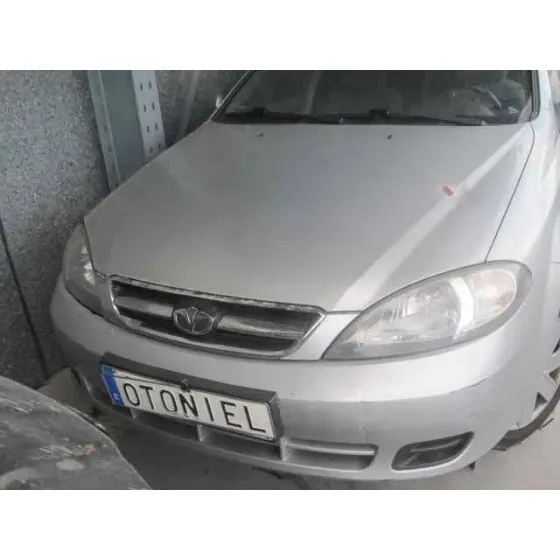 DAEWOO LACETTI '2004 CDX PLATA
