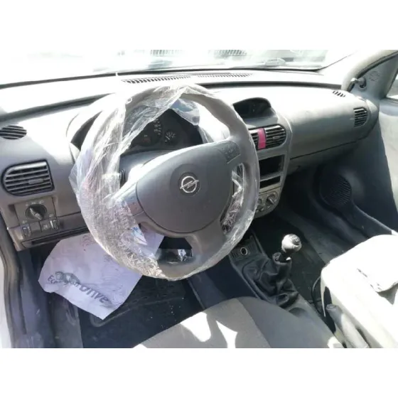 OPEL CORSA C '2005 CORSAVAN BLANCO