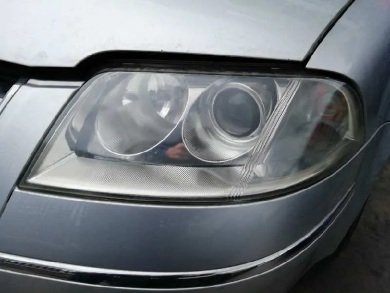 VOLKSWAGEN PASSAT BERLINA (3B3) VOLKSWAGEN PASSAT BERLINA (3B3) '2002 ADVANCE GRIS PLATA 2003