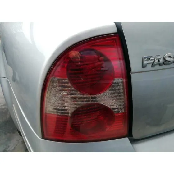 VOLKSWAGEN PASSAT BERLINA (3B3) '2002 ADVANCE GRIS PLATA