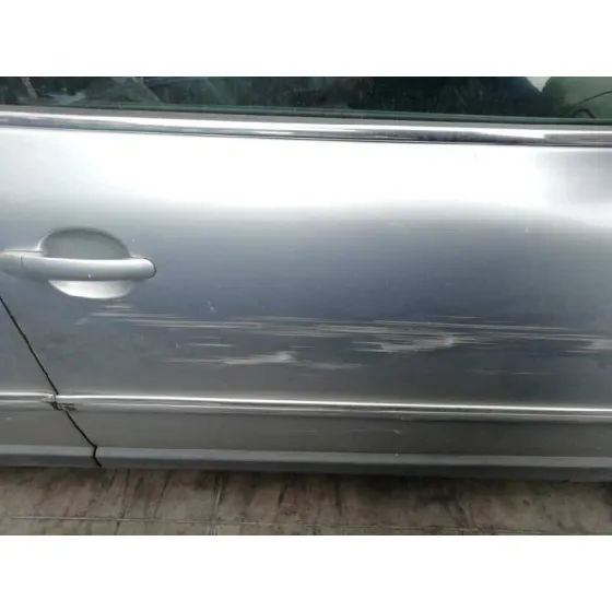 VOLKSWAGEN PASSAT BERLINA (3B3) '2002 ADVANCE GRIS PLATA