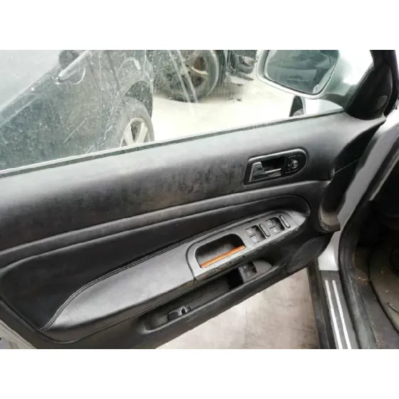 VOLKSWAGEN PASSAT BERLINA (3B3) '2002 ADVANCE GRIS PLATA