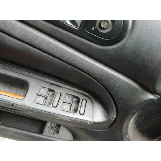 VOLKSWAGEN PASSAT BERLINA (3B3) '2002 ADVANCE GRIS PLATA