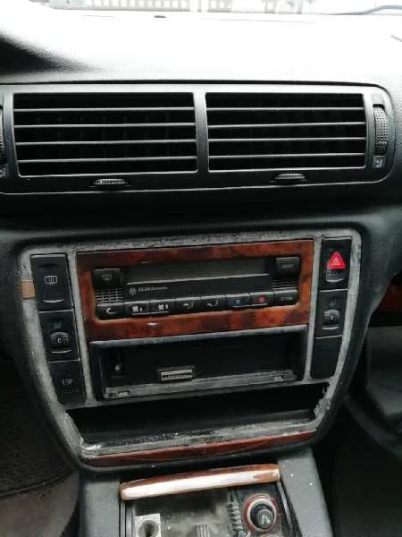 VOLKSWAGEN PASSAT BERLINA (3B3) '2002 ADVANCE GRIS PLATA