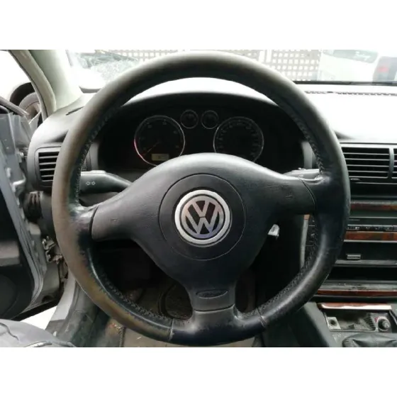 VOLKSWAGEN PASSAT BERLINA (3B3) '2002 ADVANCE GRIS PLATA