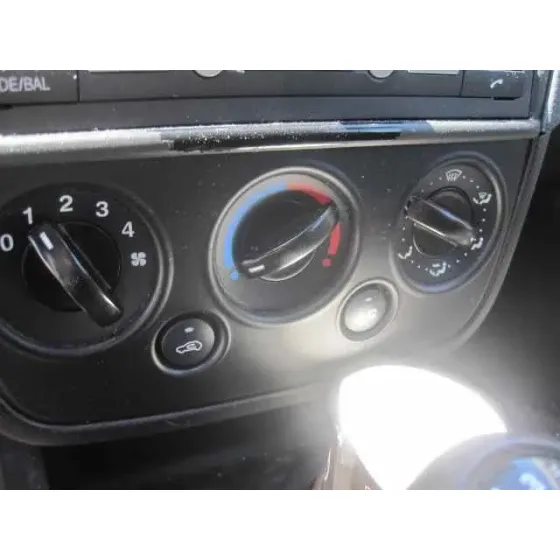 FORD FIESTA (CBK) '2006 AMBIENTE BLANCO
